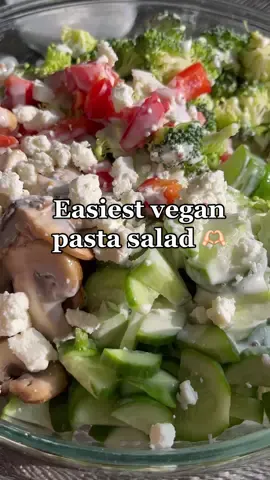 Easy vegan pasta salad 🥗 #fyp #cooking #FoodTok #EasyRecipe #backtoschool #vegan #aestheticfood #foodporn #Foodie