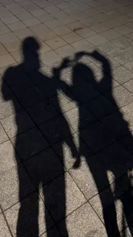 Even our shadows are in love 👥❤️ #couple #cutecouple #iloveyouineedyou