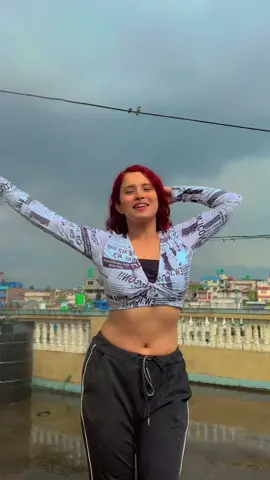 Keep it grooving ❤️  #aastha #tiktoknepal #trending #foryoupage #dance #browntiktok #browngirl