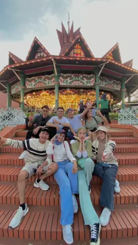 berang berang bawa coklat, berangkattttt... #duniafantasi #dufan #SerunyaLiburan #gas