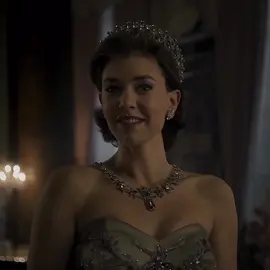 she’s just so this song #vanessakirby #princessmargaret #thecrown #fyp
