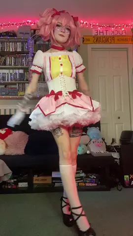 wanted to post another vid:) also send halp i’m doing really hard music homework 😭 #madokamagica #madokamagicacosplay #madokakaname #madokakanamecosplay #kanamemadoka #kanamemadokacosplay #pmmm #pmmmcosplay #cosplay #cosplayer #cosplaygirl #zyxcba 