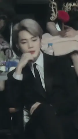 Tạo hình của Jimin hôm GDA 190105 xứng đáng là 1 huyền thoại!!! Vid 144p nhưng Park Jimin là 8k nhé🤭#방탄소년단 #jimin #parkjimin #btsjimin #cao_nhi #fyp 