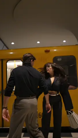 POV: you met in the subway station🖤 #berlin #berlinubahn #berlinsubway #couplegoals