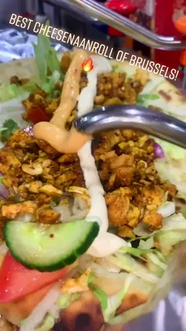 BEST CHEESENAAN OF BRUSSELS!🔥 #brussels #bruxelles #naan #cheese #cheesnaan #food #Foodie #cheeselove #cheesy #foodporn #FoodLover #foodlove #yummy #tasty #pakistan #pakistanifood #indianfood #halal #halalfood #halalspot #tikkamasala