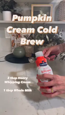TIS THE SEASON! Enjoy this pumpkin cream cold brew recipe! #pumpkinseason #pumpkinspiceeverything