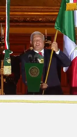 VIVA MÉXICO 🇲🇽!! #mexico #mexico🇲🇽 #amlo #gritodeindependencia #aniversario #vivamexico #vivamexico #president #amlo #presidente #2022 #ceremonia