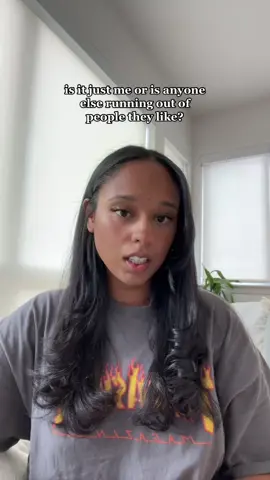 is it just me? 😆 #relatable #comedy #fyp #girlssupportinggirls #lol #neutralaesthetic #isanyoneelserunningoutofpeopletheylike #fypシ #seattlewashington #seattlecheck #relatablequotes #relatablecontent #friendshipgoals #friends 