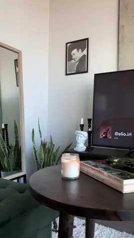 very not virgo of me to leave my apartment a mess before vacation 