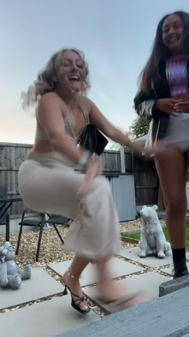Don’t think we’ve quite got the hang of it… #sturdyasfuck #dancingqueens #fyp @ishaaa. 