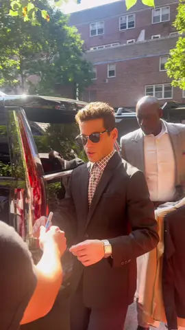 rami malek is the nicest celebrity i’ve ever met #ramimalek #celebrities #mrrobot #fyp #nyc