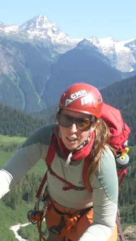 Just a reminder that I’m an actor and wasn’t actually scared #Hiking #fyp #foryou #relatable #viaferrata 