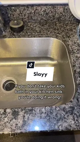 The easiest thing to do! #momhacks #toddlernigntroutine #babynightroutine #fyp #MomsofTikTok #viral #tiktokhacks 