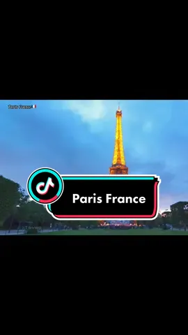 ##Paris (Pháp) “Thành phố của tình yêu” (The City of Love). Bất cứ ai từng một lần đặt chân tới nơi đây sẽ hiểu được lý do tại sao Paris gắn liền với biệt danh này.#france 