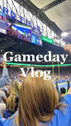Gameday vlog 💙🤍 #gamedayvlog #gameday #footballwife #dayinthelife #nflfootball #nfllife #Vlog #grwm #OOTD #gamedayootd 