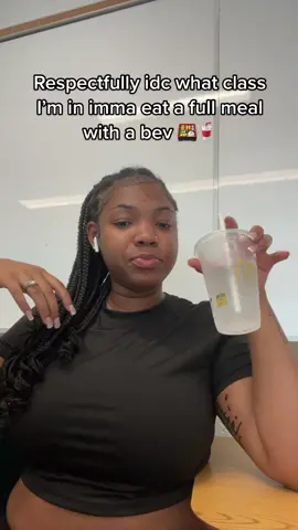 Always eating some shit 😂#fyp #yoliebandss 