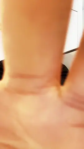아이폰 기가거지는 운다 ;;  아이폰 업그레이드 할랬더니  용량 부족으로 못한대.. 그 중에 틱톡이 용량 젤 많이 차지하니께 ..  임시저장함을 비워야게따 ^^; #fypシ #임시저장함털기 