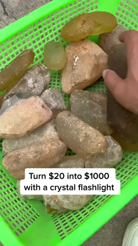 Oh!crystal flashlight!#crystals #crystaltiktok #rock #gem 
