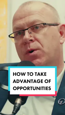 How to take advantage of opportunities - Craig Spence, Chief Brand & Communications Officer at the International @paralympics Committee #HOWIBECAME #paralympics #movingcountries #takeachance #germany🇩🇪