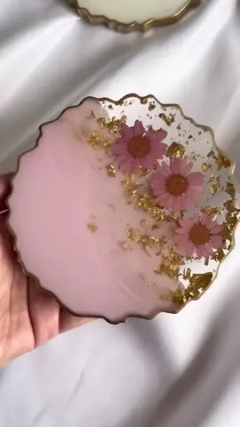 I love making our flower coasters!😍🌸 #fyp #resin #resinartist #resinart #resinbusiness #resinobssessed #shopsmall #homedecor #satisfying #resinpour #resinpouring #resindemould #resincoasters #flowercoasters #coasters #resinflowers 