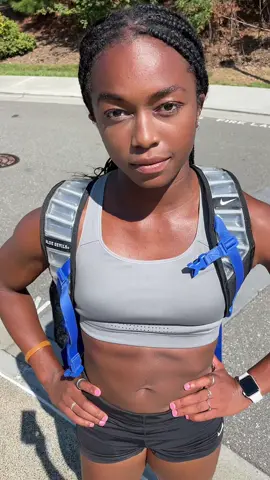 track girls do it better 🥵 #duke #track #jumpers 