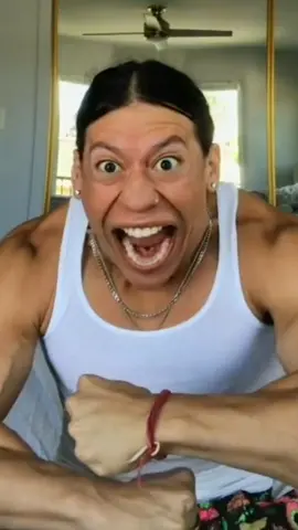 IM BETTER!!! :O #imstrongerimsmarterimbetter #random #meme #humor #fyp #randomchannel #parati #viral 