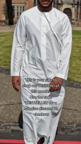 The most sophisticated, smart thobe for your wardrobe 😍 #thobes #jubba #modestfashion #thobesettings #thobestyle #modestmensfashion ##muslimtiktok #modestyinislam #fyp #foryou 