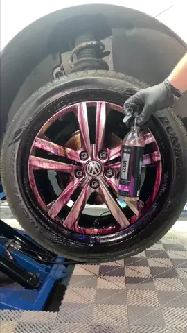 Já salva essa dica é encaminha para um amigo!!! Izer Vonixx remove fuligem de freio sem agredir. 