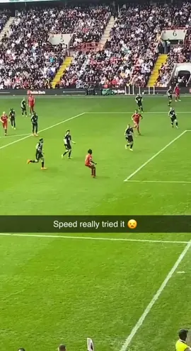 He was flying 😳 (via @.) #speed #ishowspeed #siuuuu #futbol #Soccer 
