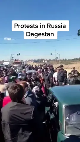 Sep, 25// the biggest protests against the mobilization are happening in the republic of Dagestan in russia. And things are heating up pretty quickly with local authorities even opening fire. #breakingnews #dagestan #russianmobilization #russiannews #russianprotests #russianinvasion #ukrainenews #collapseofrussia 