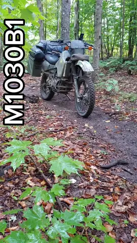 It is exactly how it's supposed to be. #checkersgarage #M1030B1 #dualsport