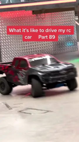 Slash gets into trouble at @arena_stem #rccars #slash #arenastem #nj #gardenstateplaza #battle #trouble #carguy #rctruck #chevy #rc #foryou #fyp #mall #fast #eurorc #insta360 #event #FindYourEdge #fypfypfypfypfypfypfypfypfypfypfyp 