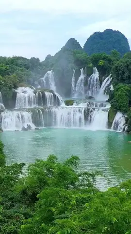 Only the fusion of mountains and waters can interweave the world’s most beautiful scenery!#falls #travel #scenery #beautifulview