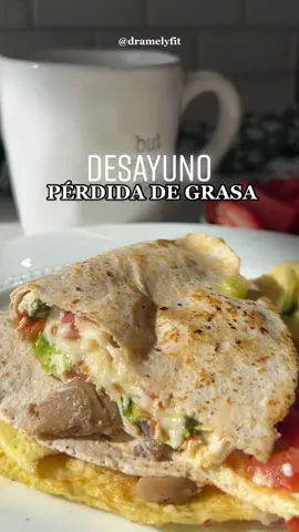 Desayuno si estás en pérdida de grasa ✨ #desayunosaludable #desayuno #desayunoperfecto #desayunosfit #pierdepeso #pierdegrasaabdominal #desayunoparamiesposo #desayunofacil #desayunorapido #desayunoparabajardepeso #quesadilla #quesadillasconqueso #quesadillasfit #desayunoparaperderpeso #pierdegrasarapido 