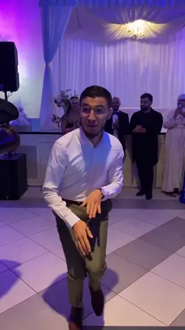 On sent les professionnels de la compétition hein 🔥🔥🔥 #reggada #alaoui #dansedesepaules #mariagedefolie #ondansepasnous 