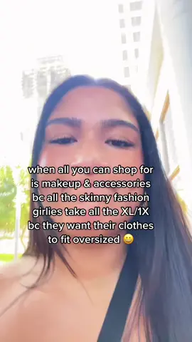 what a big girl gotta do to get sine clothes in store 🙂