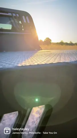 #bedliner #autobody #flatbed #raptorliner 