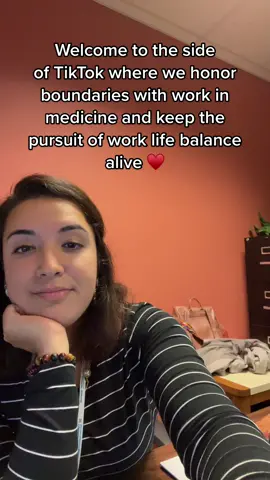 happy to have you 🥰 #lifeinmedicine #residencylife #medschool #medstudentlife #medstudents #medstudenttiktok #medschoollife #premed #premedadvice #premedstudent #physician #worklifebalance #boundariesarehealthy #HausLabsFoundation #psychiatry #MentalHealth #residentphysician 
