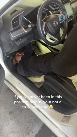 #foryoupage #fyp #girlmechanic #cargirl #mechanicsoftiktok #apprenticing 