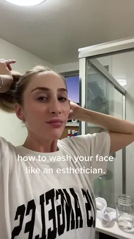 Mah tipzzz #EndlessJourney #aesthetician #doublecleanse #skintips #estheticiantiktok 
