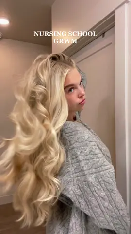 heatless curls literally save my life 😌🙌🏼 #grwm #quickgrwm #nursingstudent #nursing #nursinggrwm #heatlesscurls #heatlesshair #nursingschoolhacks #EndlessJourney #fyp #foryou 
