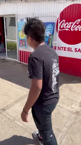 jajaja veamos cuál es la razón de Kira. #envivo #ayacucho_peru🇵🇪🇵🇪 #mexico🇲🇽 #kira #soytuseguidor 