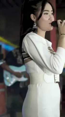 ILAT TANPO BALUNG - YENI INKA #ilattanpobalong #ilattanpobalung #yeniinka #adella #dangdut #koplo #jawa #jawatimur #penikmatmusik #foryou #TeamCentury12 