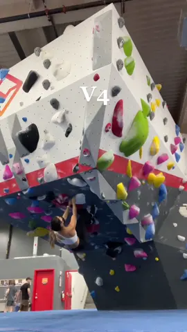 V4 @ The Cliffs of Gowanas