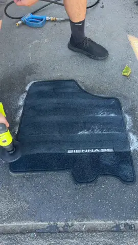 Good ol mat cleaning #detailing #asmr #cleaning #CleanTok #andGO 