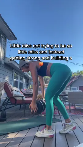All for the growth 🫶🏼🍑 #fitnesstips #growthmode #strongnotskinny 