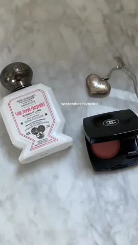 favorites from september ♡ #monthlyfavorites #beautyfavorites #aesthetic #BookTok 