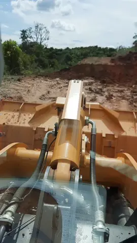 #fypage #wheelloader #loader #loadingtanah #wlg #lempake #kutailama #rachmanforklift #storytambang #tambangbatubara #ptchas #suport #WouldYouLoveYou 