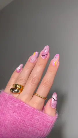 ✨🦇💞🧡 #DIY #nails #halloween #nailart #halloweennails 