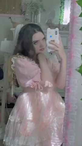 pumpkin patch vlog aka me trying to touch all the animals 🐑 #dollette #dollcore #sanriocore #hyperfem #pinkaesthetic #softaesthetic #coquette #pumpkinpatch #autumnaesthetic #dollyfashion